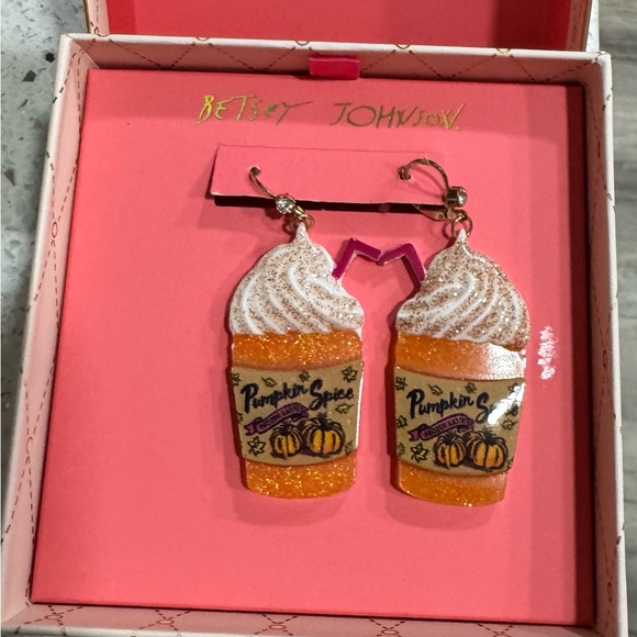 Betsey Johnson Pumpkin Spice Ice Cream Earrings - Picture 1 of 5